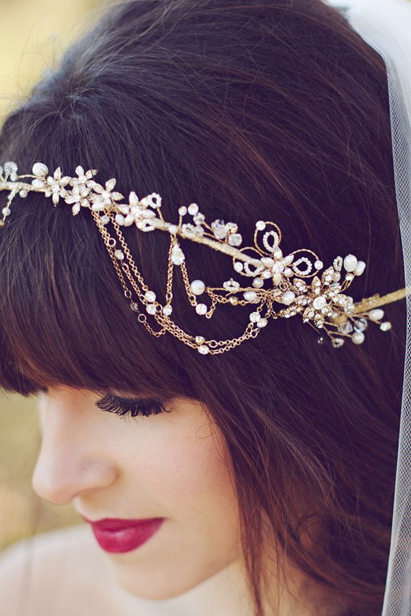 Sparkling Tiara♡ Adorable Hair Accessory Collection for Princess-Like Hairstyles♡にて紹介している画像