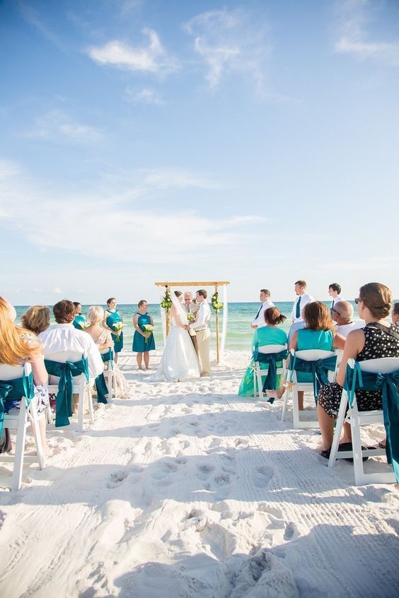 家族で行う2回目の結婚式＊夫婦の絆をもっと深める「バウリニューアル」って知ってる？♡にて紹介している画像