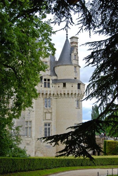 If You Go, You’ll Feel Like Aurora ♡ Do You Know the Setting of "Sleeping Beauty," Château d'Usse?にて紹介している画像