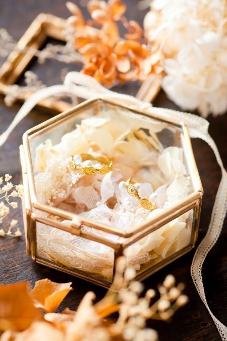 Cute Box-Shaped Ring Pillow Ideas for DIY Brides♡ A Collection of Inspirations Found on Instagram＊にて紹介している画像