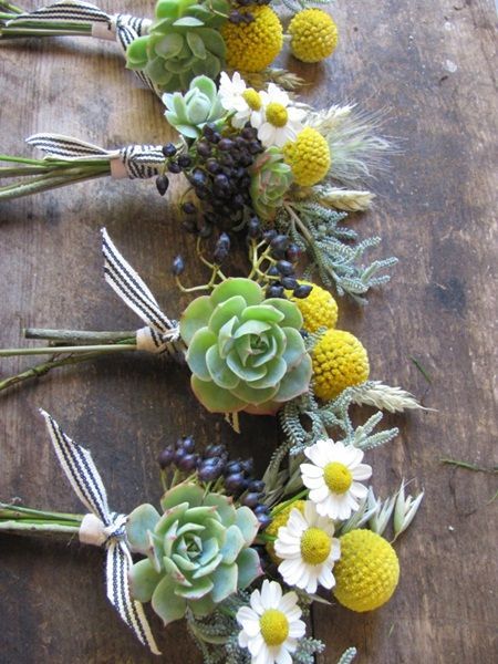 "Cute Succulent Thickness: A Must-Have for a Relaxed and Chic Destination Wedding!"にて紹介している画像