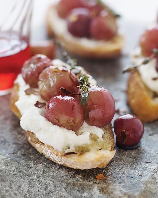 “Adding to the Repertoire of Hospitality Cuisine: Adorable and Delicious 'Dessert Bruschetta'♡”にて紹介している画像