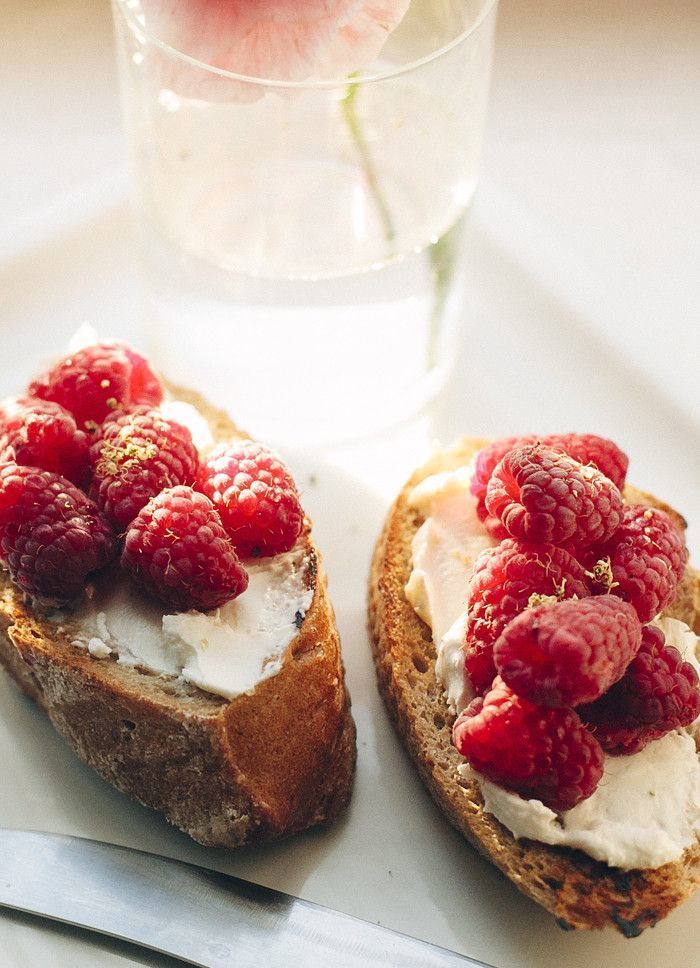 “Adding to the Repertoire of Hospitality Cuisine: Adorable and Delicious 'Dessert Bruschetta'♡”にて紹介している画像