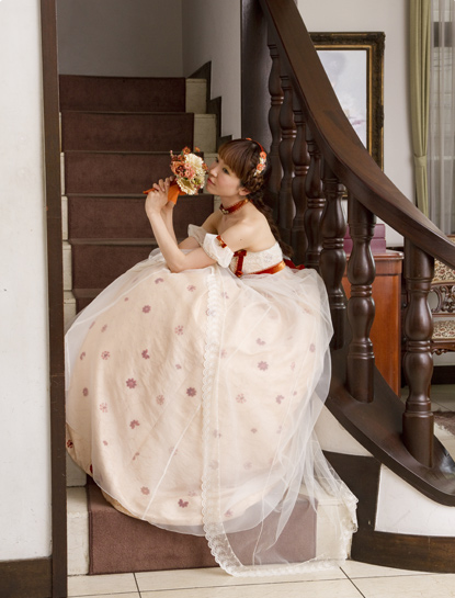 チュールをまとった妖精さんのようなドレスにきゅん♡『kifujin』でレトロ可愛いドレス探しをしよう＊*にて紹介している画像