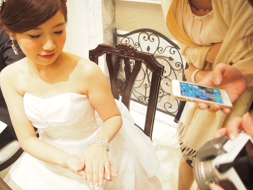 ＼卒花嫁だからこそ、思うこと＊／結婚式にゲストとして参加する時に《花嫁の為にしてあげたいこと》リストにて紹介している画像