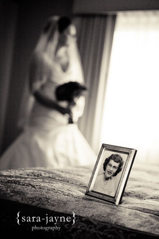 Surely Watching Over Us from Heaven: Wedding Ideas to Honor a Loved One Who Passed Away Before the Big Day ♥にて紹介している画像
