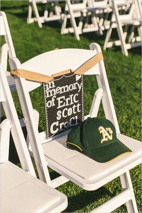 Surely Watching Over Us from Heaven: Wedding Ideas to Honor a Loved One Who Passed Away Before the Big Day ♥にて紹介している画像