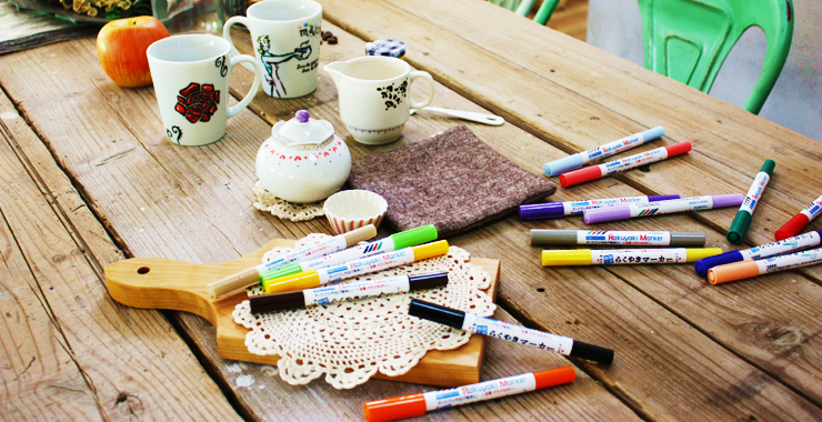 How to Create Adorable Custom Mug Using Your Favorite Designs with Raku-Yaki Marker ♡にて紹介している画像