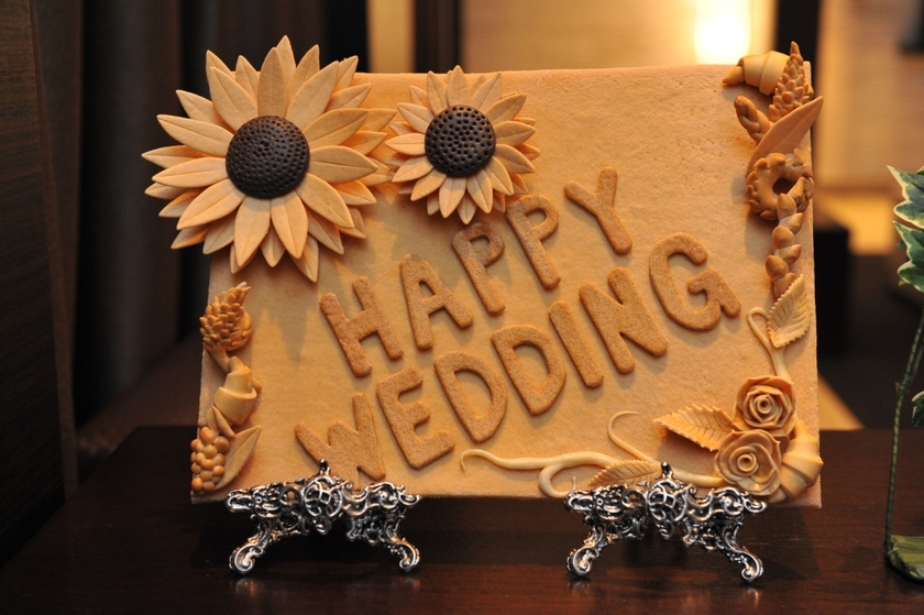 "Today is Bread Day: Check out the Amazing Welcome Board Made Entirely of Bread! Have You Heard of the Artistic 'Decorative Bread'?"にて紹介している画像