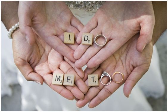 "Capturing the Romance: How to Photograph Your Favorite Engagement Ring in a Disney Princess Style ♥"にて紹介している画像