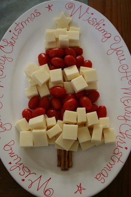 Perfect for Parties! Creative Edible Christmas Tree Ideas ♡にて紹介している画像