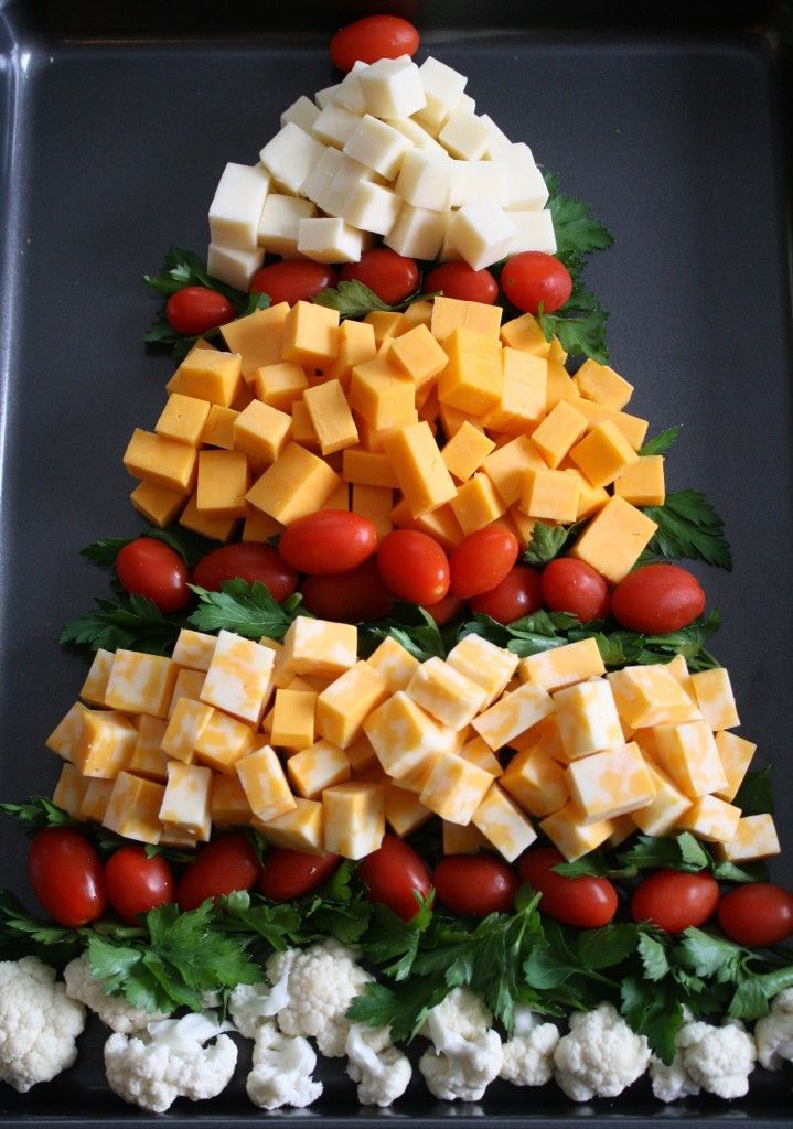 Perfect for Parties! Creative Edible Christmas Tree Ideas ♡にて紹介している画像
