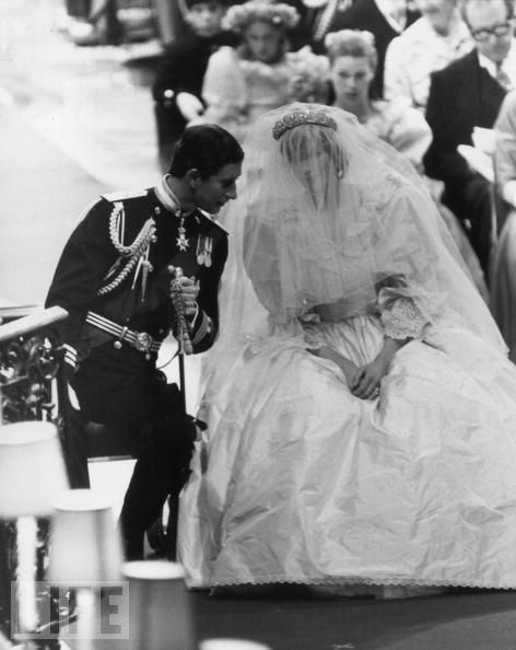 プリンセスオブウェールズ♡世界中が注目したダイアナ妃のロイヤルウェデング♡にて紹介している画像