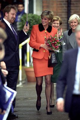 プリンセスオブウェールズ♡世界中が注目したダイアナ妃のロイヤルウェデング♡にて紹介している画像