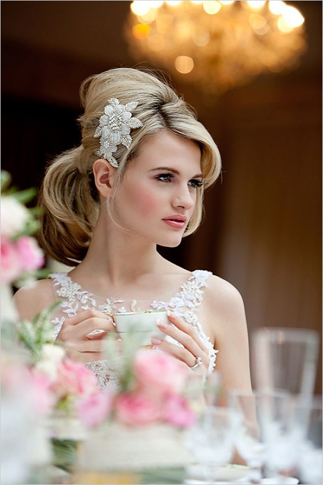 8 Cute Bridal Ponytail Hairstyles Found on Instagram♡にて紹介している画像