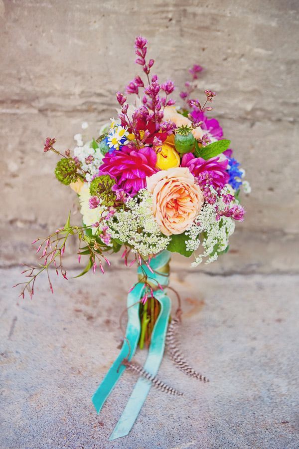 Romantic "Wildflower-style" Bouquet That Looks Like It's Picked from the Fields♡にて紹介している画像