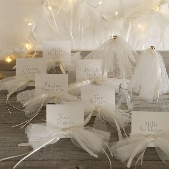 チュール一枚あるだけで、使い道はさまざま♡ふわふわチュールで作りたいウェディング小物8選♡にて紹介している画像