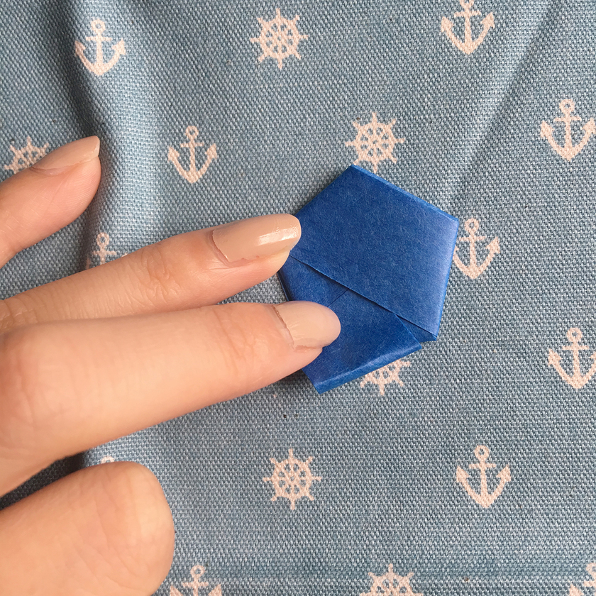 How to Create Starry Star Shower Decorations Using 100-Yen Store Paper Tape!にて紹介している画像