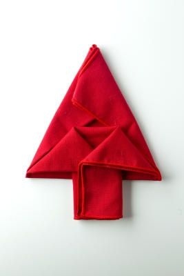 "Add a Touch of Glamour to Your Table: Introducing Perfect 'Decorative Napkins' for Christmas!"にて紹介している画像