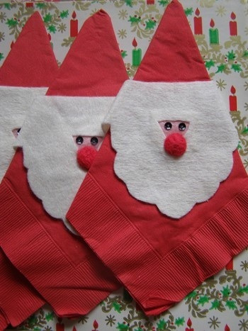 "Add a Touch of Glamour to Your Table: Introducing Perfect 'Decorative Napkins' for Christmas!"にて紹介している画像