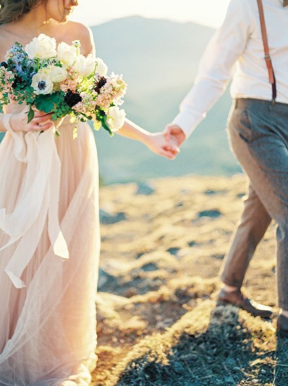 "I Just Love These Colors! 10 Adorably Cute 'Pastel Color Bouquets' You’ll Want to Imitate♡"にて紹介している画像