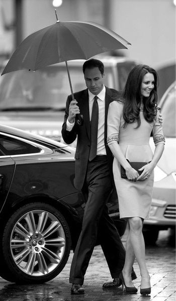 The New Princess of the UK: Catherine's Bride Look is Adorably Transformative♡にて紹介している画像