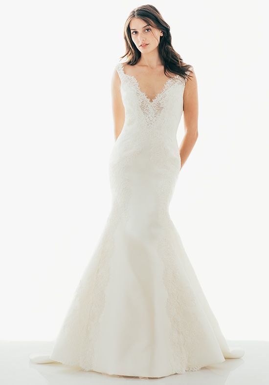 "Chic, Elegant, and Sexy: A Collection of Adult Dresses - Wedding Dress Edition"にて紹介している画像