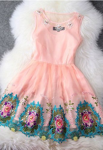 "After All, PINK is the Best♡ A Collection of Pink Invitation Dresses by Style♡"にて紹介している画像