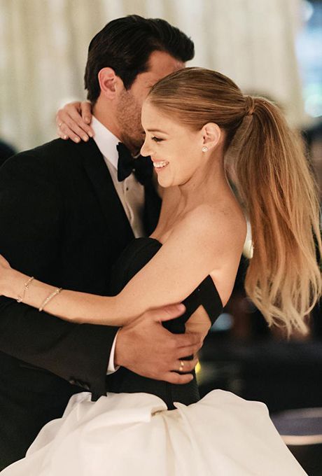 かわいいの王道♥男女問わず好感度NO.1のポニーテールアレンジの花嫁ヘア特集✳︎にて紹介している画像