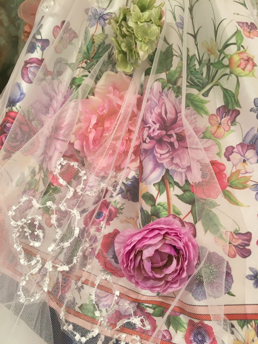 "Complete Showcase of Adorable New Dresses from THEHANY 2016 with Try-On Report!"にて紹介している画像