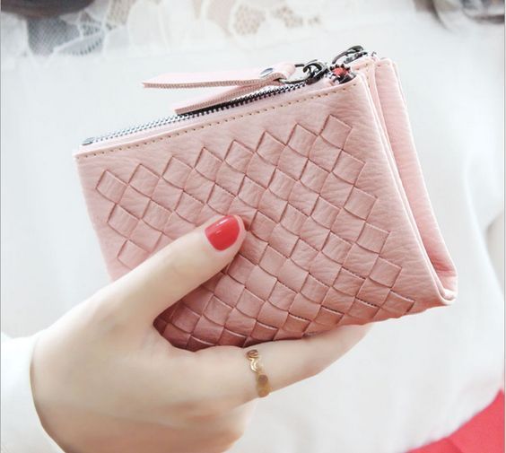 "Find Your Destiny Dress♡" - 5 Key Points to Consider While Excitedly Choosing Your Dress with a Calm Mind *にて紹介している画像