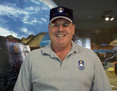 "Did You Know You Can Gift the World’s Most Romantic Present? 1200-Tsubo 'Land on the Moon' Available for Only 2700 Yen!"にて紹介している画像