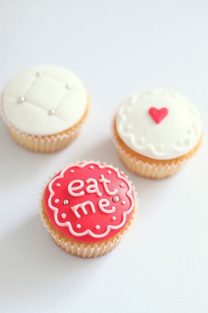 Artistic Beauty! Surprising Creative and Cute Cupcakes♡にて紹介している画像