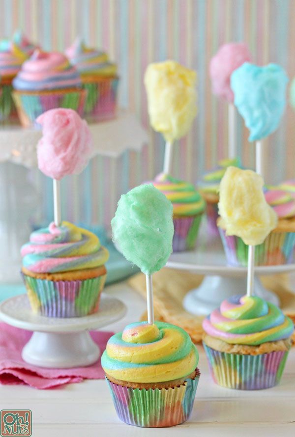 Artistic Beauty! Surprising Creative and Cute Cupcakes♡にて紹介している画像