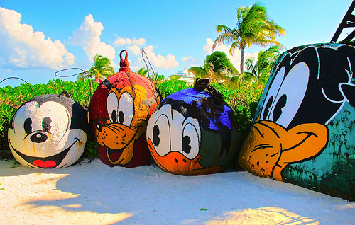 "Have You Heard About Disney Cruise Line? A Once-in-a-Lifetime Journey on a Luxurious Ship Filled with Dreams and Magic♡"にて紹介している画像