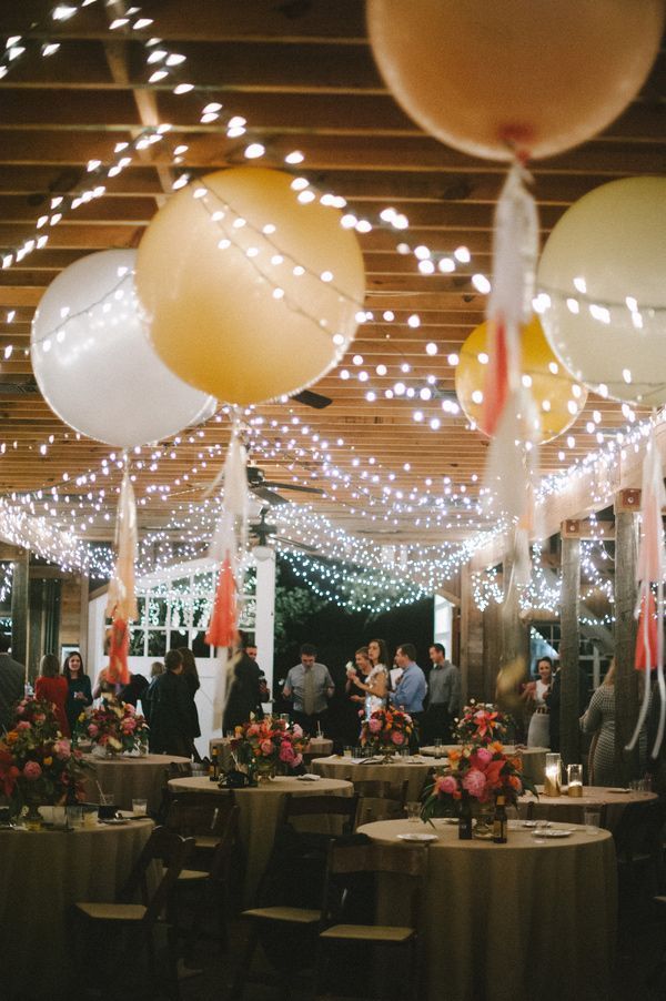 Colorful and Adorable: A Joyful Wedding with Skillful Balloon Art!にて紹介している画像