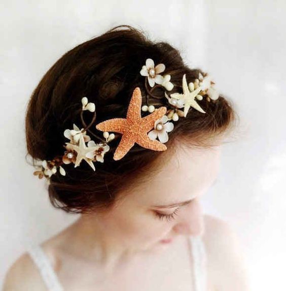 Starfish Delights: A Collection of Perfect Wedding Accessories for a Summer Wedding ✨にて紹介している画像
