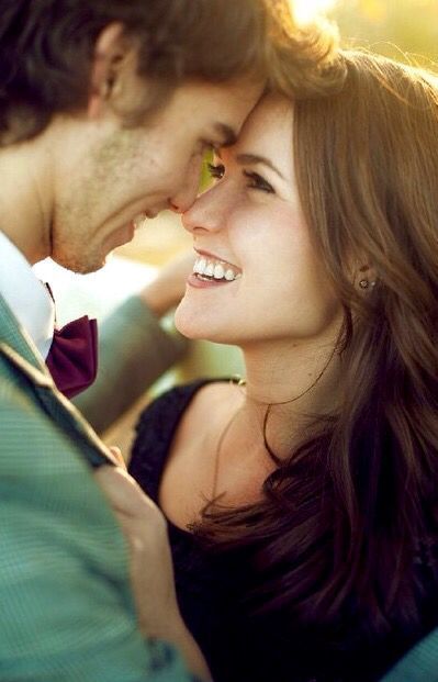 A Collection of Adorably Charming "Forehead Bump Photos" from Abroad That Will Make You Swoon♡にて紹介している画像