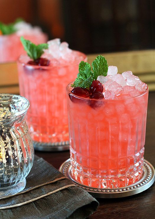 Perfect Drinks for Christmas: Charming Ideas for Easy Entertaining!にて紹介している画像