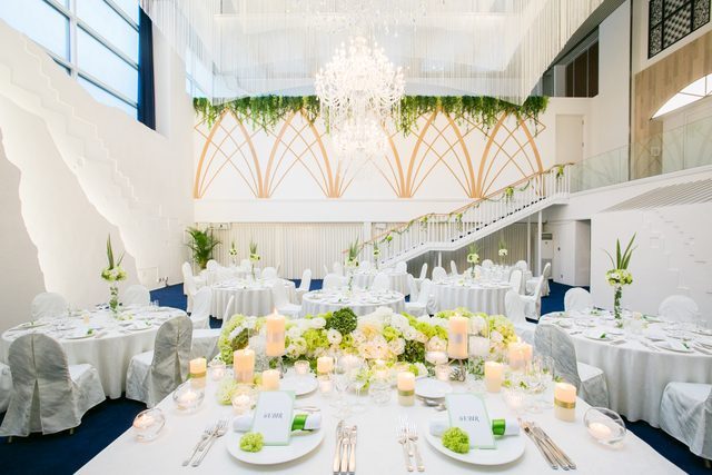 ＼式場選びの参考に／後悔しない為に、知っておきたい！！『ドレス持ち込みOKの会場』まとめ【東京編】にて紹介している画像