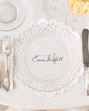Simplicity Is Key: Chic and Fresh Table Setting Ideasにて紹介している画像