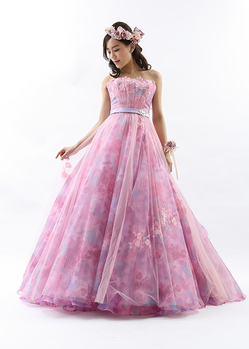 "Affordable Rentals Under 100,000 Yen! All Dresses from 'Chiffon' Shop are Adorably Cute ♡"にて紹介している画像