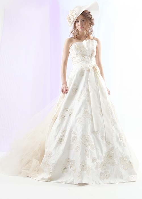 "Affordable Rentals Under 100,000 Yen! All Dresses from 'Chiffon' Shop are Adorably Cute ♡"にて紹介している画像