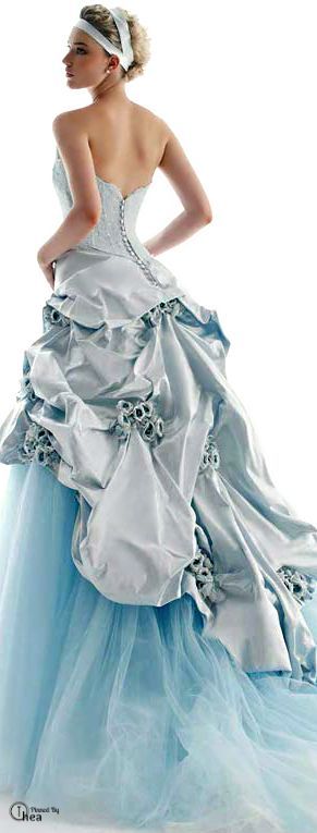 Purely Cute Reimagining: A Romantic Light Blue Wedding Dress Collection ♡にて紹介している画像