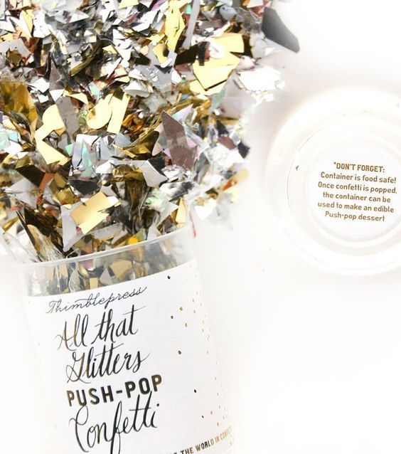 Essential DIY Items for a Trendy Overseas Party: A Collection of Things to Include in Your Push Pop Confetti♡にて紹介している画像