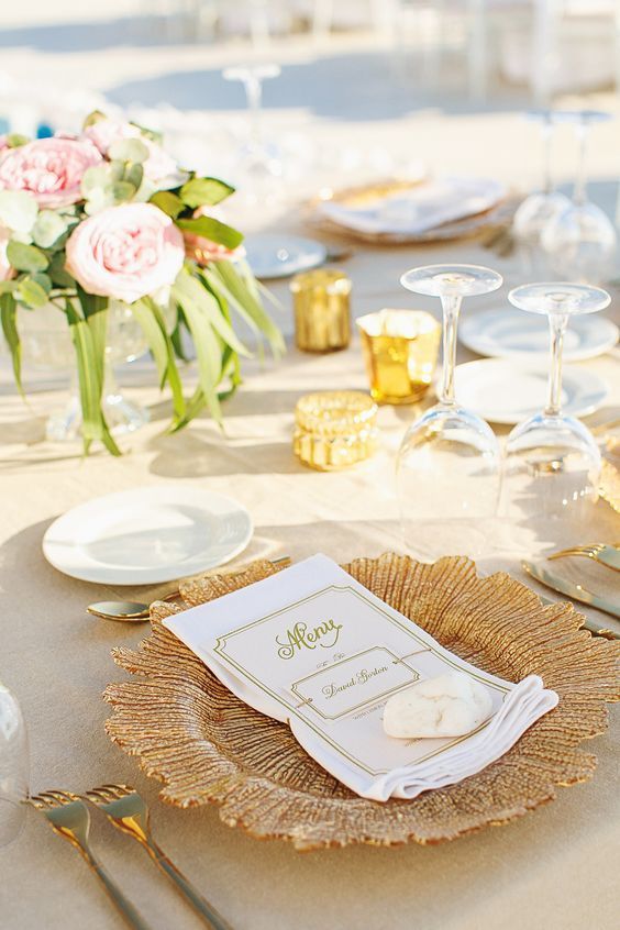 10 Romantic Guest Table Decorations Inspired by Stylish Overseas Weddings ♡にて紹介している画像
