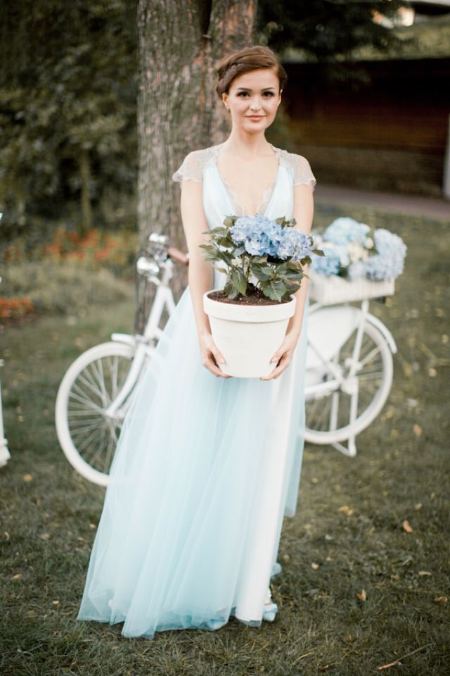 Purely Cute Reimagining: A Romantic Light Blue Wedding Dress Collection ♡にて紹介している画像