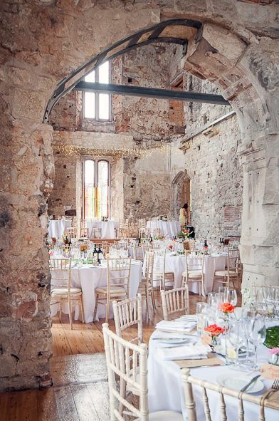 방문할 때 꼭 체크해야 할! 졸업한 신부에게 듣는 '결혼식장 선택 시 마이너스 요소' 정리♩にて紹介している画像