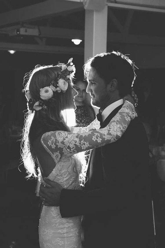 長袖レースのウェディングドレスcollection！清楚&クラシカル♡にて紹介している画像