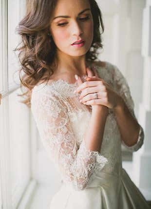 長袖レースのウェディングドレスcollection！清楚&クラシカル♡にて紹介している画像